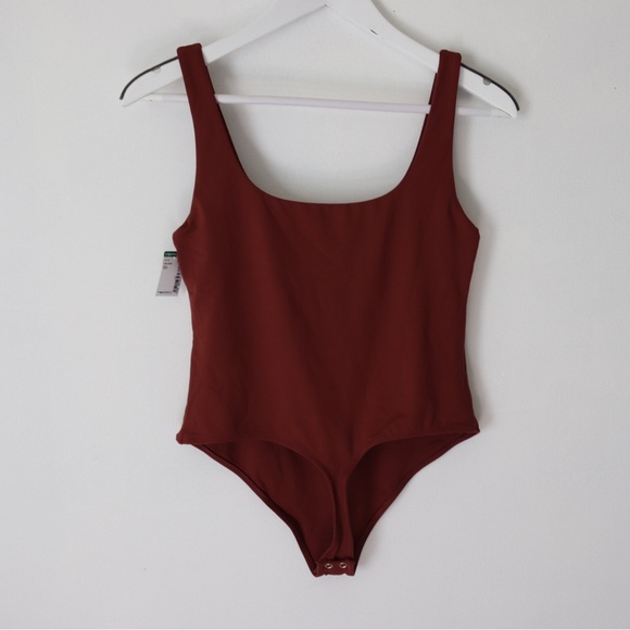 Simons Miyu Square Neck Bodysuit In burgundy Size L - Picture 4 of 5